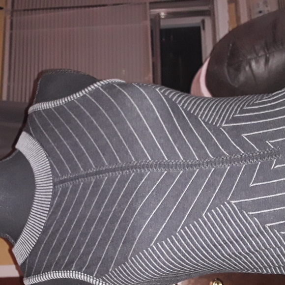 ATHLETA RACERBACK ACTIVEWEAR - Picture 1 of 9